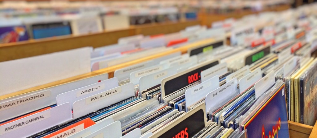 blur-bookcase-business-264544